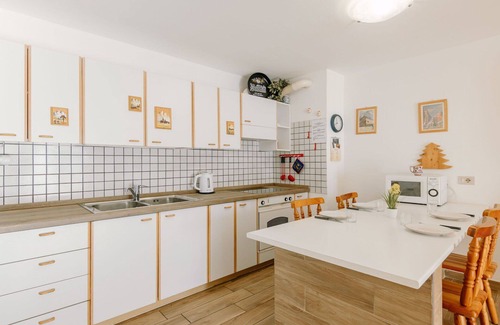 Canazei Apartment | Beautiful apartment for 4 people with WIFI, TV, terrace and pets allowed