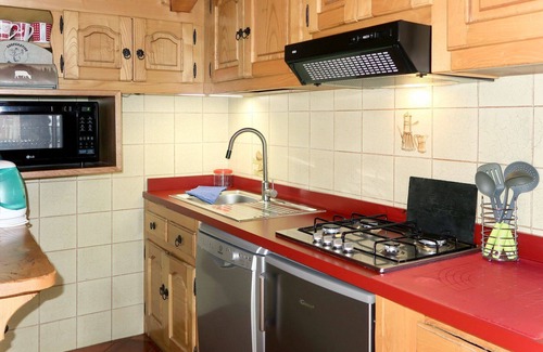 Paquier Apartment | Beautiful apartment for 4 guests with WIFI, TV, balcony, pets allowed and parking