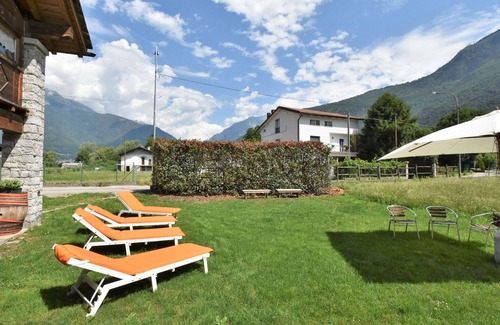 Prata Camportaccio Apartment | Beautiful apartment for 5 people with WIFI, A/C, TV, patio and pets allowed