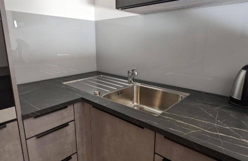 Laengenfeld Apartment | Beautiful apartment for 8 guests with hot tub, WIFI, TV, balcony and parking