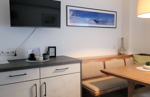 Ischgl Apartment | Beautiful apartment for 4 guests with WIFI, TV, pets allowed and parking