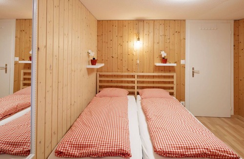Amden Apartment | Beautiful apartment for 8 guests with A/C, WIFI, TV, balcony, pets allowed and parking