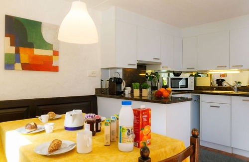 Sonvico Apartment | Beautiful apartment for 5 guests with WIFI, pool, patio, pets allowed, panoramic view and parking