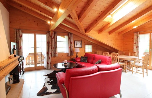 Gstaad Apartment | Beautiful apartment for 4 guests with WIFI, TV and balcony