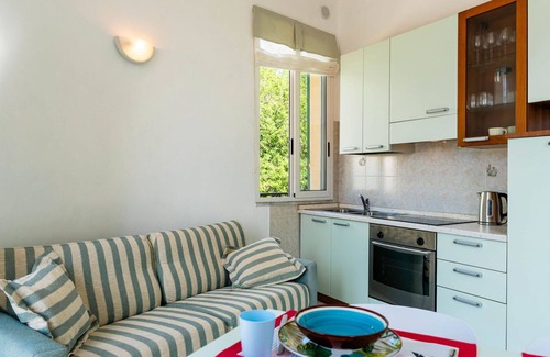 Marina di Andora Apartment | Beautiful apartment for 4 people with WIFI, A/C, TV, balcony and pets allowed