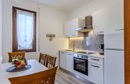Dorio Apartment | Beautiful apartment for 4 people with WIFI, TV, balcony and panoramic view