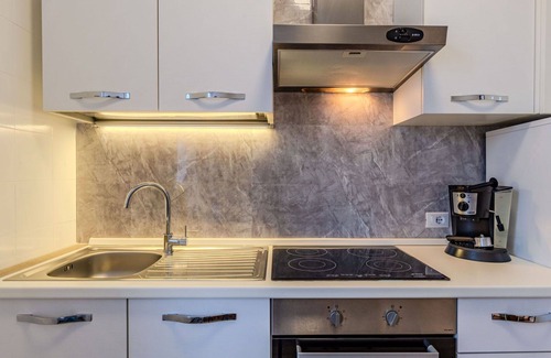 Dorio Apartment | Beautiful apartment for 4 people with WIFI, TV, balcony and panoramic view