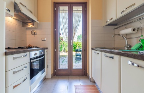 Loreto Apartment | Beautiful apartment for 4 people with WIFI, TV, patio and parking, close to Porto Recanati