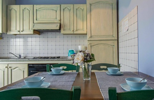 Vicopelago Apartment | Beautiful apartment for 4 guests with pool, A/C, TV, patio, pets allowed, panoramic view and par.