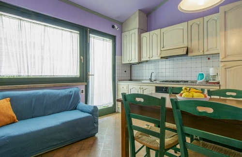 Vicopelago Apartment | Beautiful apartment for 4 guests with pool, A/C, TV, patio, pets allowed, panoramic view and par.