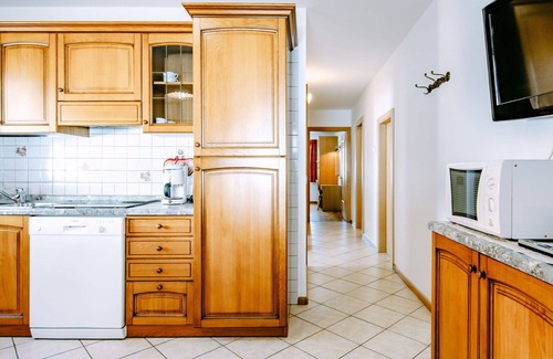 Mazzin Apartment | Beautiful apartment for 4 guests with WIFI, TV and balcony