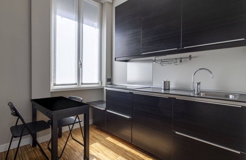 Centro Direzionale Apartment | Beautiful apartment for 6 guests with WIFI, A/C, TV and balcony