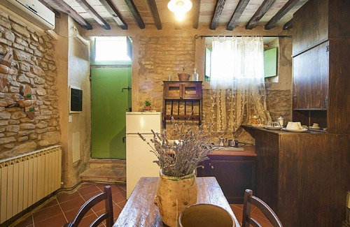 Granarola Apartment | Beautiful apartment for 2 people with A/C, WIFI, pool, TV, patio, pets allowed and parking