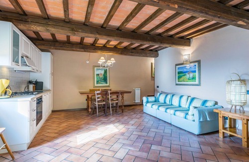 Pescia Apartment | Beautiful apartment for 5 guests with pool, WIFI, TV, patio and parking