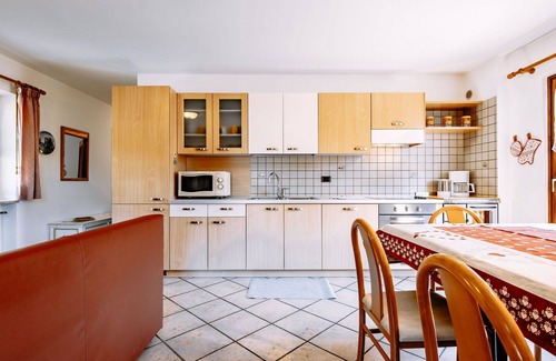 Soraga Apartment | Beautiful apartment for 4 people with WIFI, TV, balcony and parking