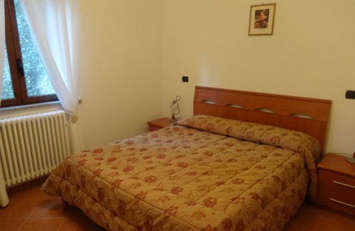 Pitigliano Apartment | Beautiful apartment for 4 people with pool, TV, panoramic view and parking