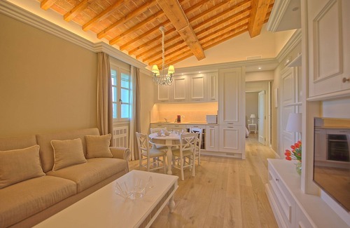Vinci Apartment | Beautiful apartment for 6 guests with A/C, WIFI, pool, TV and panoramic view