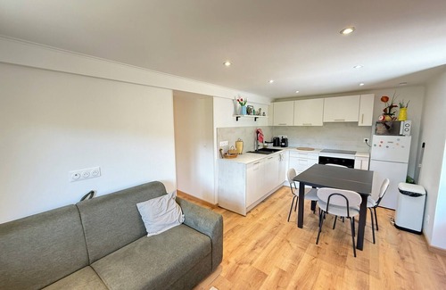 Guillaumes Apartment | Beautiful apartment in the heart of nature with garden
