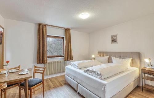 Oberweissenbrunn Apartment | Beautiful Apartment In Bischofsheim
