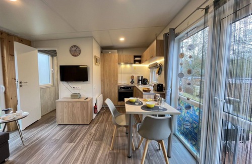 Wemding House | Beautiful apartment in villa for 4 people with A/C, WIFI, TV, terrace and parking
