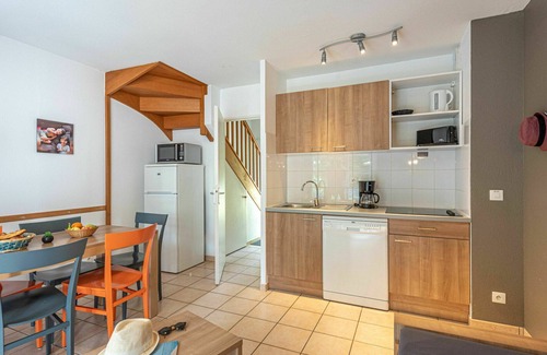 Saumur House | Beautiful apartment in villa for 6 people with pool, internet, TV, terrace, pets allowed and par.