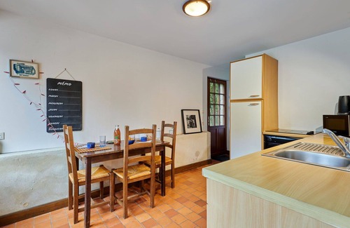 Savigny House | Beautiful apartment in villa for 4 guests with WIFI, TV and pets allowed