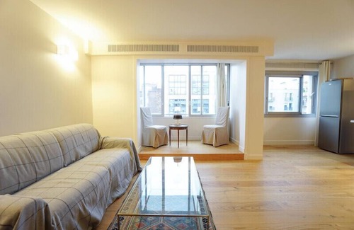 Suresnes Apartment | Beautiful Apartment In Levallois
