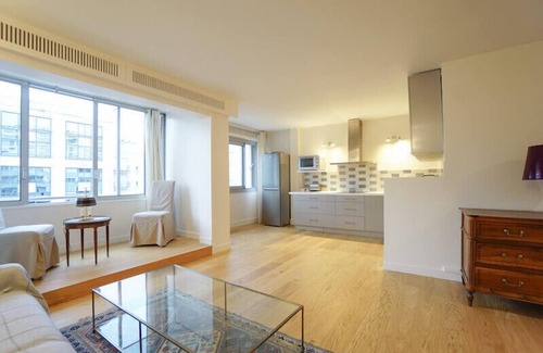 Suresnes Apartment | Beautiful Apartment In Levallois