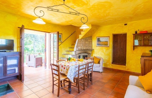Casalbordino House | Beautiful apartment in villa for 6 people with WIFI, pool, TV, terrace and parking