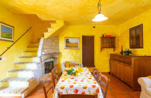 Casalbordino House | Beautiful apartment in villa for 6 people with WIFI, pool, TV, terrace and parking
