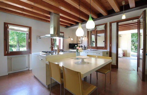 Silea House | Beautiful apartment in villa for 10 guests with WIFI, pool, A/C, terrace and parking