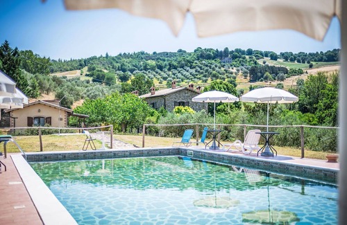 Lidarno Villa | Beautiful apartment in villa for 6 people with pool, WIFI, TV, patio and pets allowed
