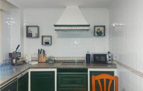 Moana Apartment | Beautiful Apartment In Moaña With Wifi