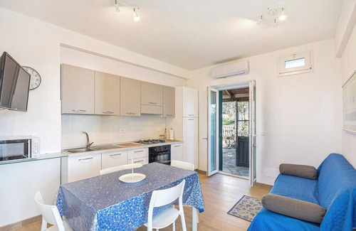 Recco Apartment | Beautiful apartment in Recco with WiFi