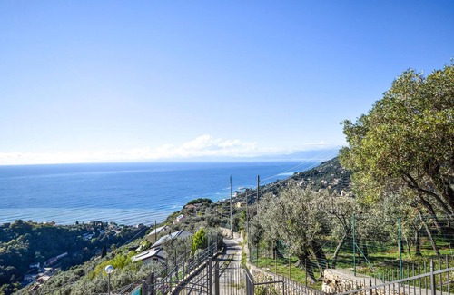 Recco Apartment | Beautiful apartment in Recco with WiFi