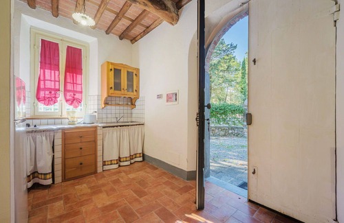 San Michele di Moriano Villa | Beautiful apartment in villa for 2 people with WIFI, pool, TV, terrace and parking