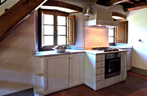 Dicomano Apartment | Beautiful apartment for 6 guests with A/C, pool, WIFI, TV, pets allowed and parking
