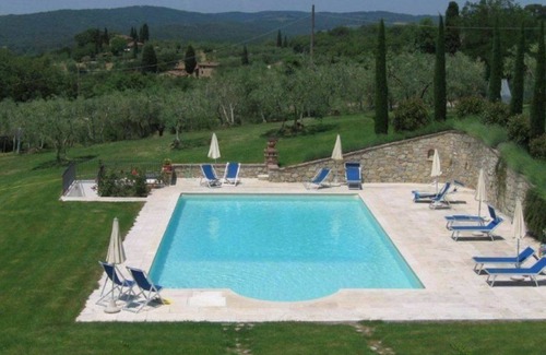 Lucignano Apartment | Beautiful apartment for 2 guests with pool, WIFI and panoramic view, close to Montepulciano