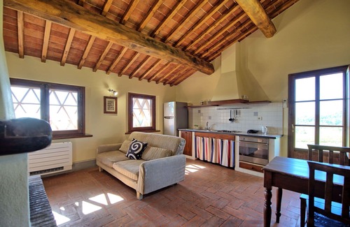 Castelnuovo Berardenga Apartment | Beautiful apartment for 2 people with pool, A/C, TV, panoramic view and parking, close to Siena