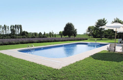 Povoletto House | Beautiful apartment in villa for 4 guests with A/C, WIFI, pool, TV, terrace and parking
