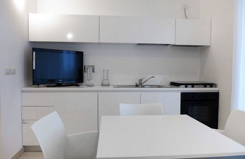 Marina di Vasto Apartment | Beautiful apartment for 4 people with A/C, WIFI, pool, TV, patio, pets allowed and parking