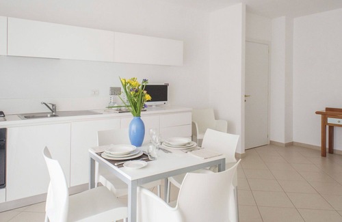 Marina di Vasto Apartment | Beautiful apartment for 4 people with A/C, WIFI, pool, TV, patio, pets allowed and parking