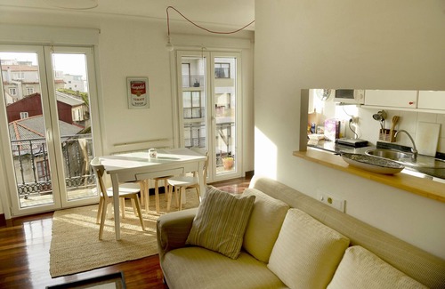 Vigo Apartment | Beautiful apartment overlooking the estuary. Central. Cozy