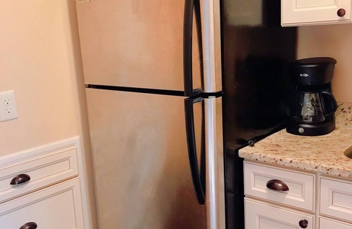 Greensboro Apartment | Beautiful apartment perfect for long term stays!