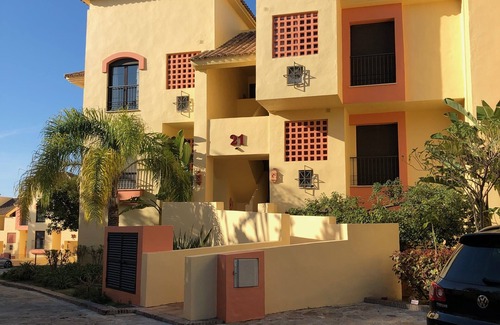 Benahavis Apartment | Beautiful Apartment with pool on Golf & Sport resort with fibre broadband