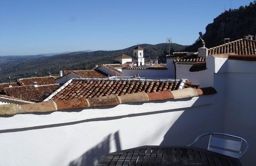 Grazalema Apartment | Beautiful apartment with terrace overlooking the roof top