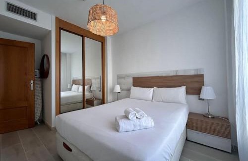Rejas Apartment | Beautiful apartment with pool and padel - Belfast