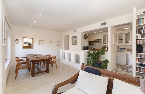 Nolita Condo | Beautiful apartment with balconies and views, near park and museums in Nolita