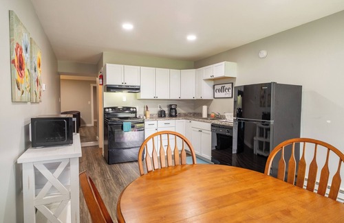 Hancock Apartment | Beautiful Apartments in Thorsen Road Maine