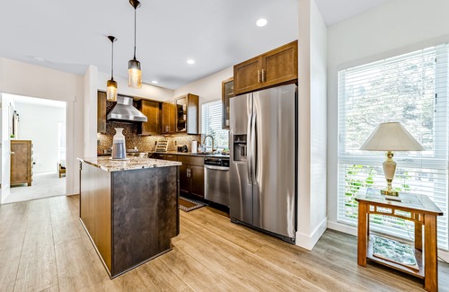 Gold Beach Apartment | Beautiful apartments with fireplace, partial ocean views, washer/dryer, grill